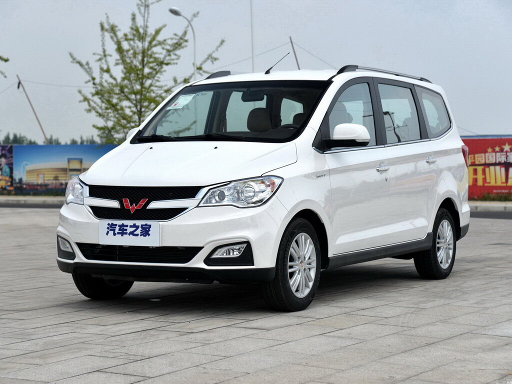 Wuling Hongguang S1 1 поколение, минивэн (2015 - 2016)